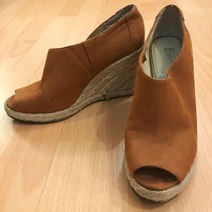 Enzo Angiolini: Tan Suede Heeled Espadrilles
