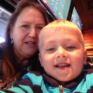 Meet your Posher, Tesa