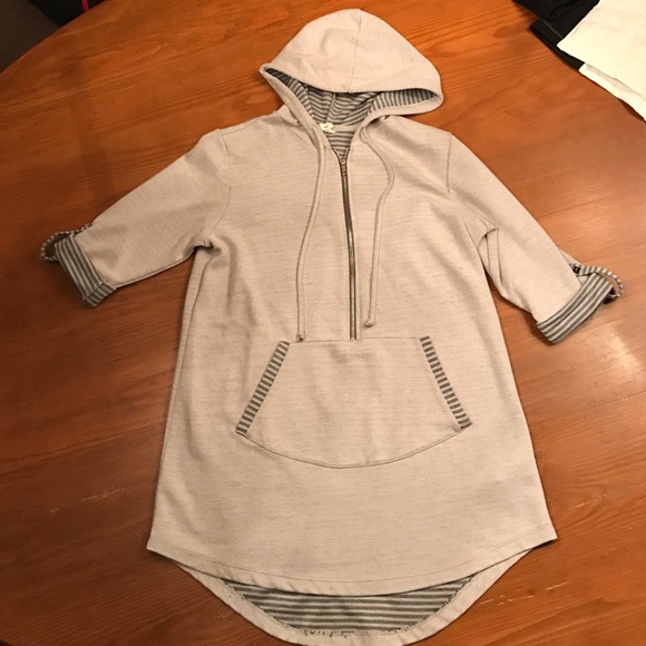 Gray pullover hoodie