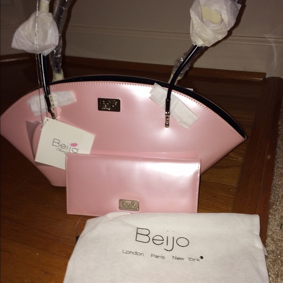 Beijo Petal Pink Handbag with wallet