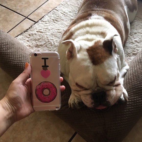 Meet your Posher, Delia - Picture 2 of 5