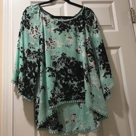 Flowy blouse