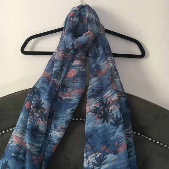 J crew Stunning tropical scarf