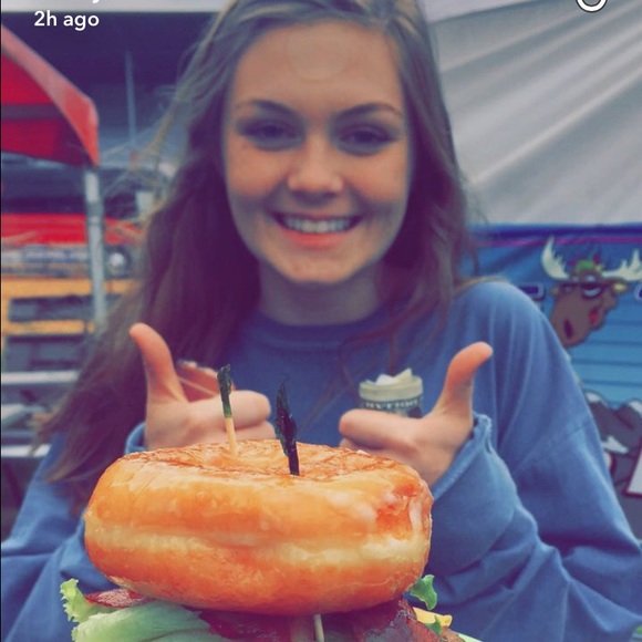 Meet your Posher, Charlotte