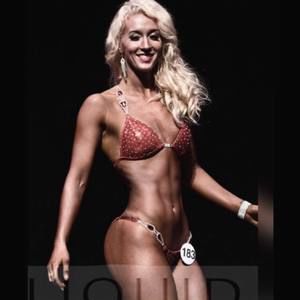 Meet your Posher, Alixandra