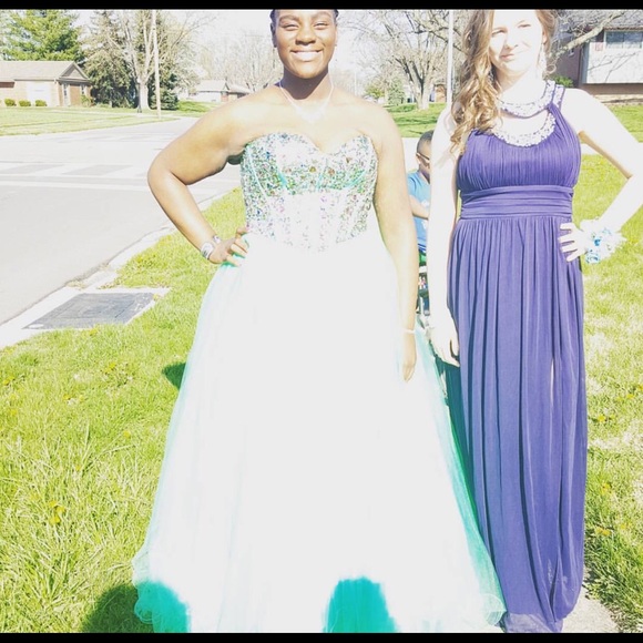 Prom Dress - Picture 4 of 4