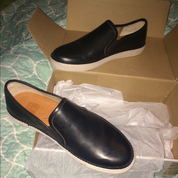 Frye (men\'s) gates slip on main image 4