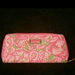 Lilly Pulitzer clutch