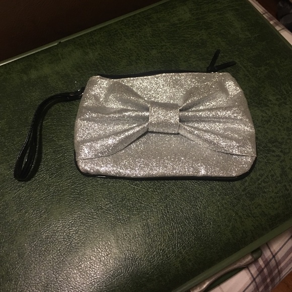 Makeup Bag / Wristlet