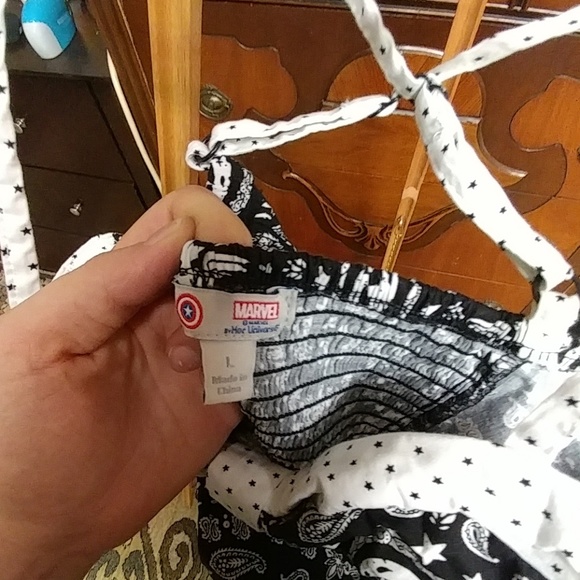 Marvel design dress - Picture 2 of 2