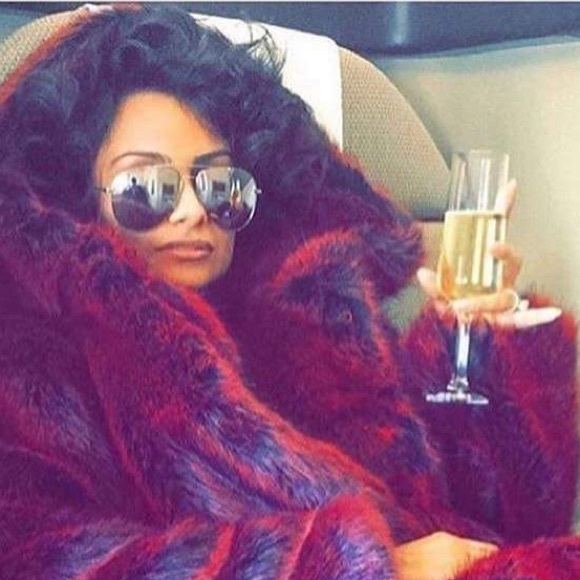 Meet your Posher, Paulina