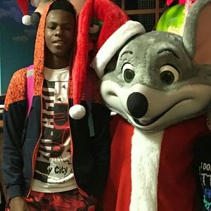 Meet your Posher, Felicia