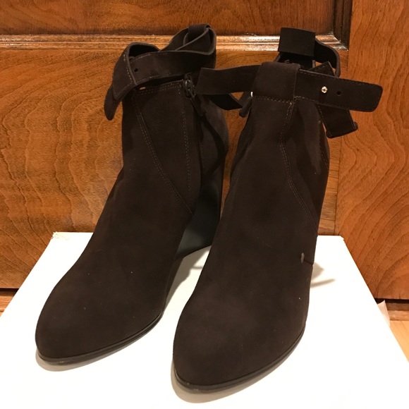 Costume national camoscio heels