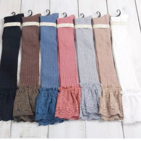 🎄Thigh High Ribbed Lace Top Socks Coffee - Picture 3 of 4