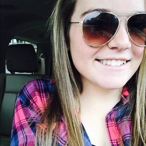 Meet your Posher, Kaitlyn