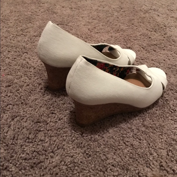 White opened toed wedges