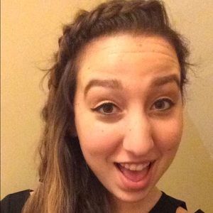 Meet your Posher, Melina