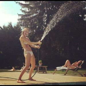 Meet your Posher, Shelly