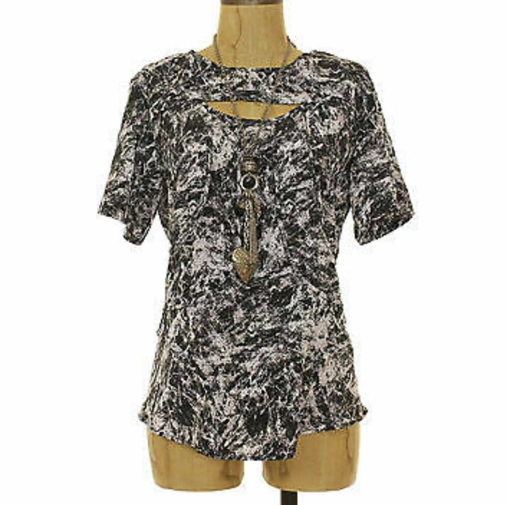 Robbi & Nikki by Robert Rodriguez Front Cutout Top