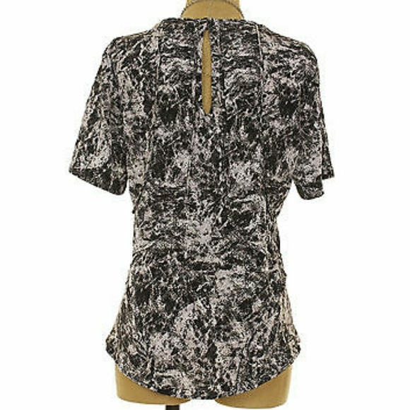 Robbi & Nikki by Robert Rodriguez Front Cutout Top - Picture 2 of 4