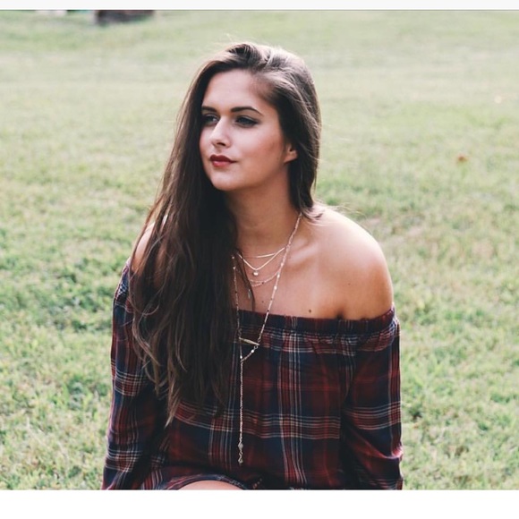 Anthropologie Tops - Cloth and Stone Homestead off the shoulder blouse Anthropologie Tops - Cloth and Stone Homestead off the shoulder blouse