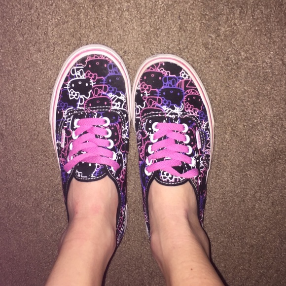 Hello Kitty Vans!