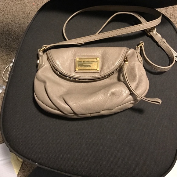 Marc Jacobs Taupe small Natasha