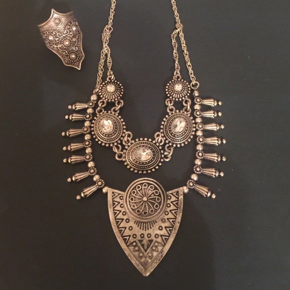 Tribal necklace and ring😀