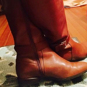 Brown leather Nine West calf length zippered boots