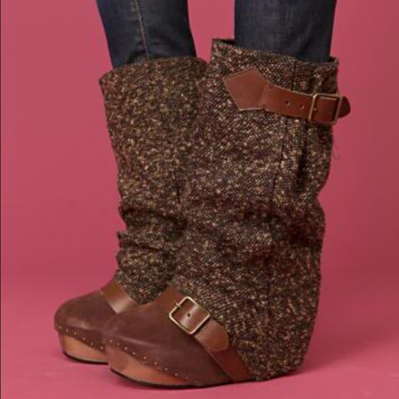 Free People Irregular Choice Longer Lashes Clog