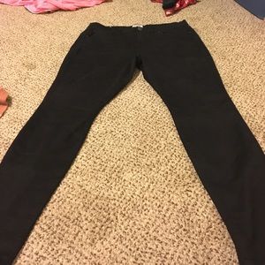 Black stretchy jeans