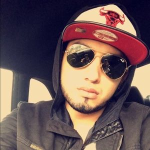 Meet your Posher, Gilbert