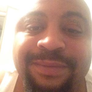 Meet your Posher, Dominique