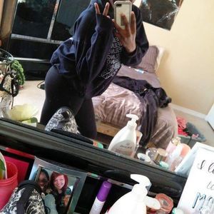 Meet your Posher, April