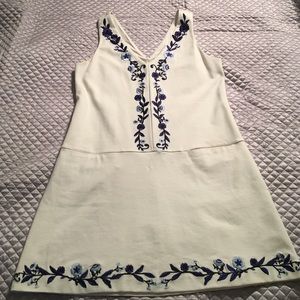 Guess embroider (Large) dress