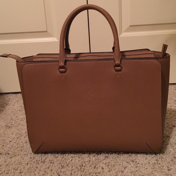 Tory Burch Robinson Purse - Picture 2 of 4