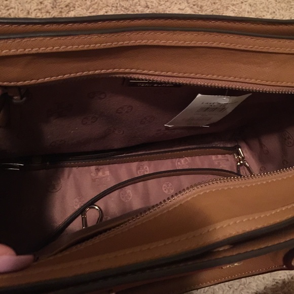 Tory Burch Robinson Purse - Picture 4 of 4