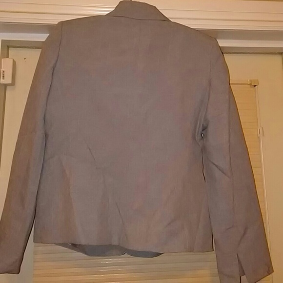 Blazer - Picture 2 of 4