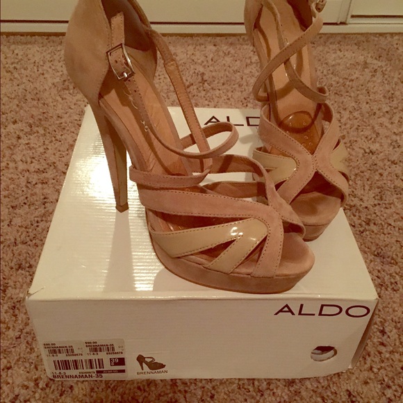 Women's shoes