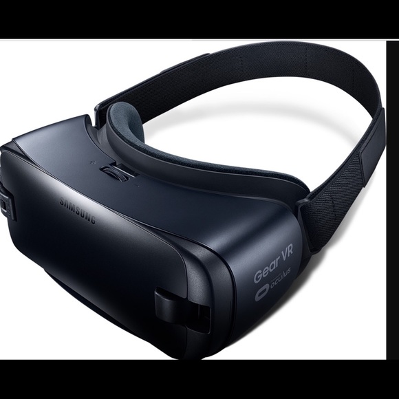 SALE OFFER SAMSUNG GEAR VR AUTHENTIC - Picture 2 of 4