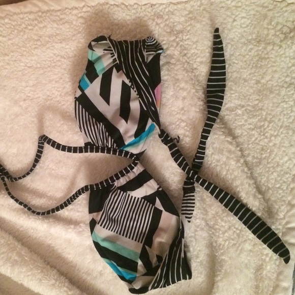 Reversible bikini top - Picture 3 of 3