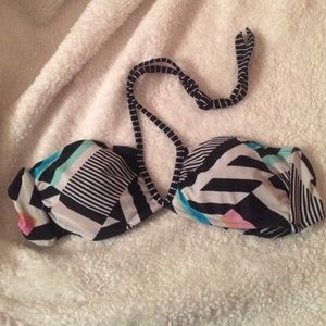 Reversible bikini top