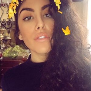 Meet your Posher, Elena