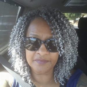 Meet your Posher, Debra