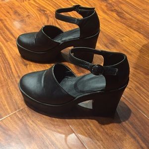 Black Chunky Flatforms Grunge 90s heels sz 8