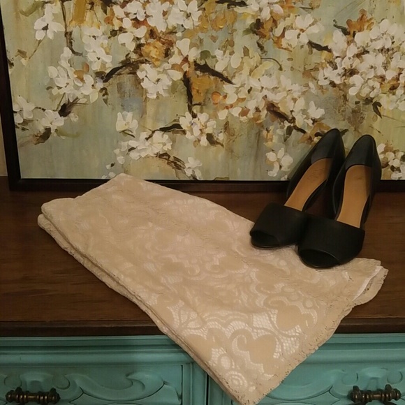Nude Lace Pencil Skirt