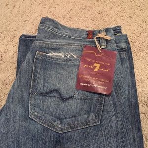 NWT 7 for all mankind Distressed flare jean