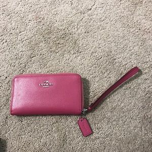 COACH WRISTLET GREAT DEAL🎉💕 PLZ BUY