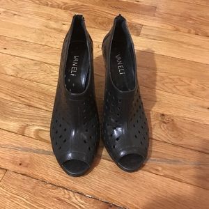 Super comfortable two in heels with an open toe.