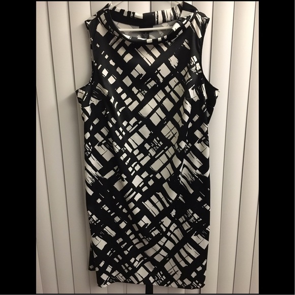 Beautiful white and black dress by Lane Bryant